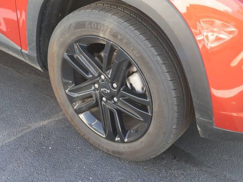 Used 2024 Chevrolet Trax ACTIV w/ Sunroof Package FWD image 6