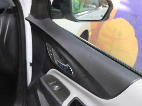 Used 2022 Chevrolet Equinox LT FWD image 11
