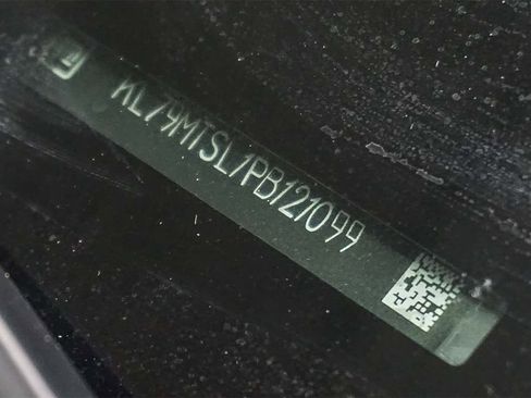 Used 2023 Chevrolet TrailBlazer RS w/ Convenience Package image 22