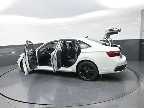 New 2026 Volkswagen Jetta SE image 33