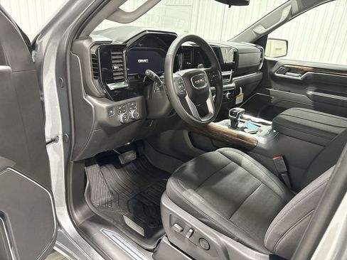 New 2026 GMC Sierra 1500 Elevation AWD/4WD image 10