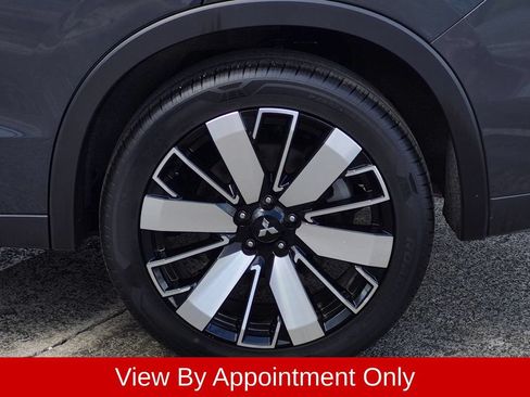Used 2025 Mitsubishi Outlander SE AWD/4WD image 28