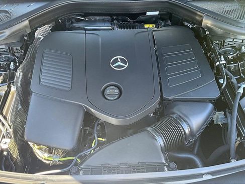 New 2026 Mercedes-Benz GLC 300 4MATIC image 11