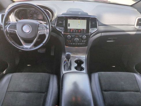 Used 2022 Jeep Grand Cherokee Laredo X RWD image 20