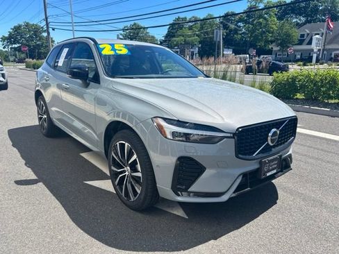 Certified 2025 Volvo XC60 B5 Plus AWD/4WD image 6