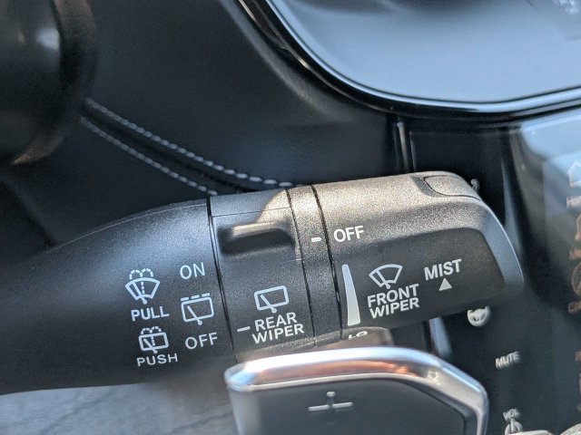 New 2026 Jeep Grand Cherokee Altitude RWD image 31