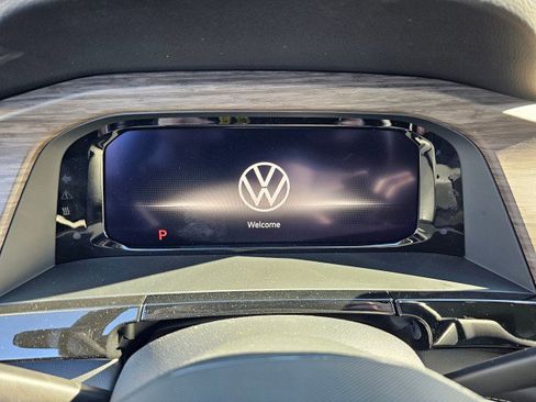 New 2025 Volkswagen Atlas SEL image 28