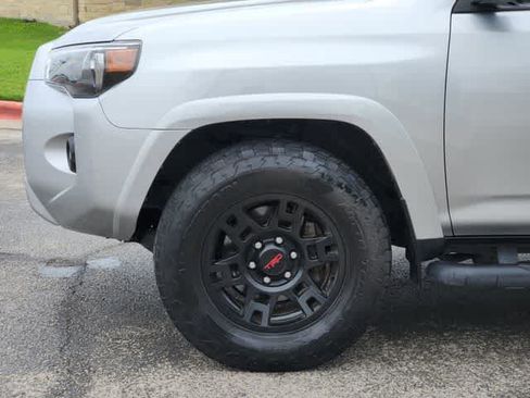 Used 2023 Toyota 4Runner SR5 Premium w/ Moonroof Package RWD image 8