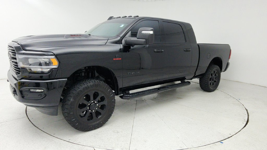 Used 2024 RAM 2500 Laramie w/ Night Edition AWD/4WD image 3