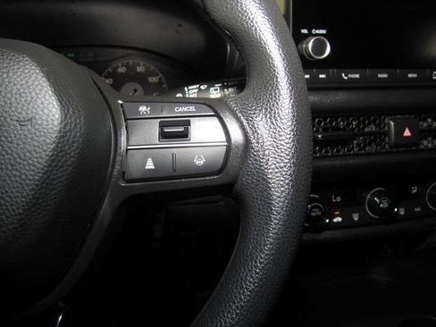 Certified 2024 Honda HR-V LX image 6