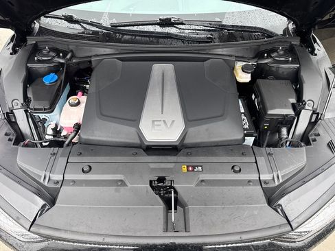 Used 2023 Kia EV6 Wind w/ Wind Technology Package image 28