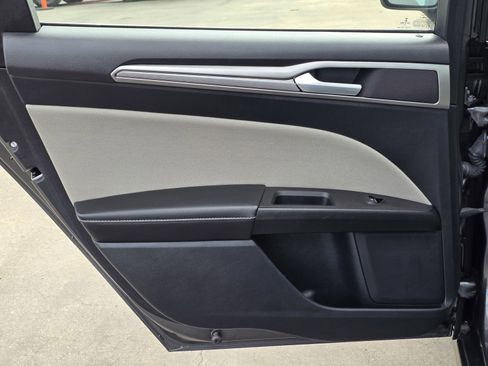 Used 2018 Ford Fusion S image 13