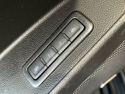 Used 2019 GMC Yukon SLT AWD/4WD image 34