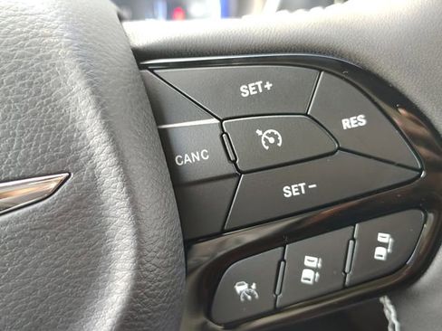 New 2026 Chrysler Pacifica Select w/ S Appearance Package FWD image 15