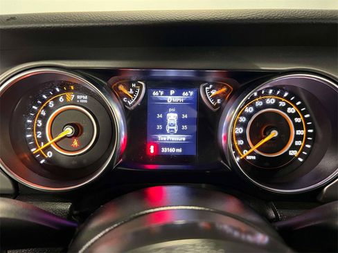 Used 2022 Jeep Wrangler Unlimited Sport image 24