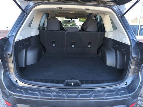 Used 2023 Subaru Forester Premium image 29