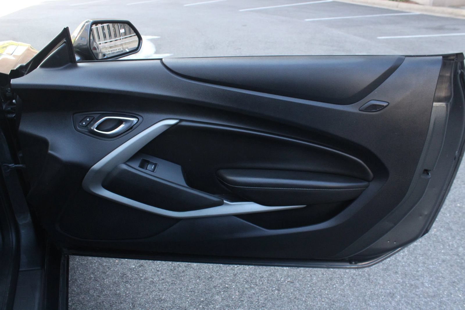 Used 2016 Chevrolet Camaro LT RWD image 19