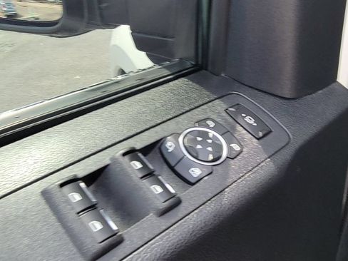 Used 2019 Ford F250 Platinum w/ Platinum Ultimate Package AWD/4WD image 24