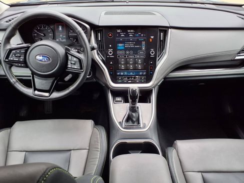 Certified 2025 Subaru Outback Onyx Edition AWD/4WD image 4