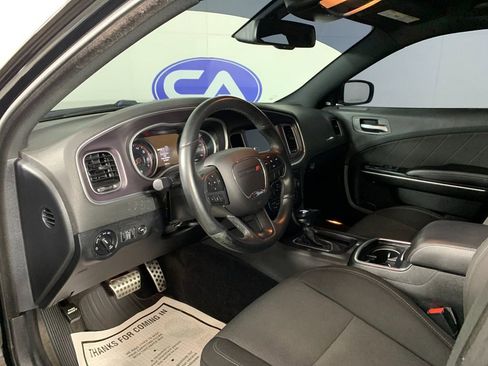 Used 2018 Dodge Charger R/T Scat Pack RWD image 15