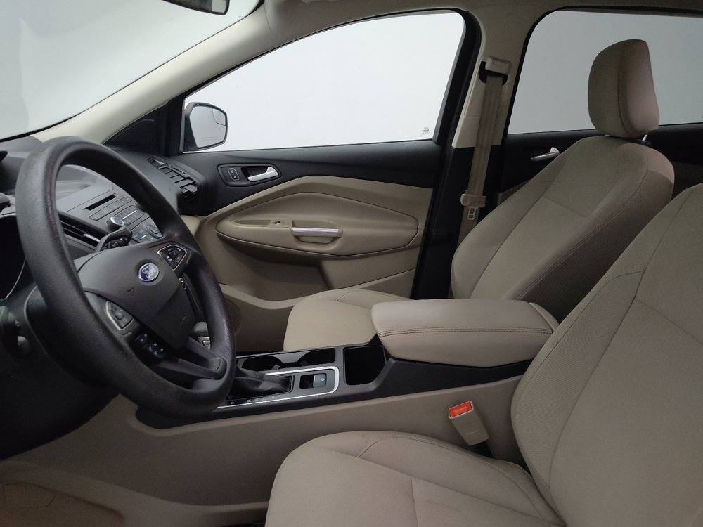 Used 2018 Ford Escape SE FWD image 17