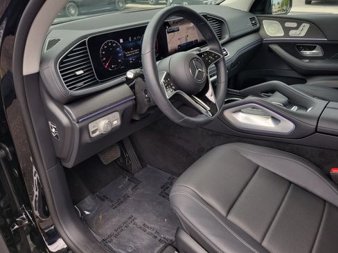 Certified 2026 Mercedes-Benz GLS 450 4MATIC image 25