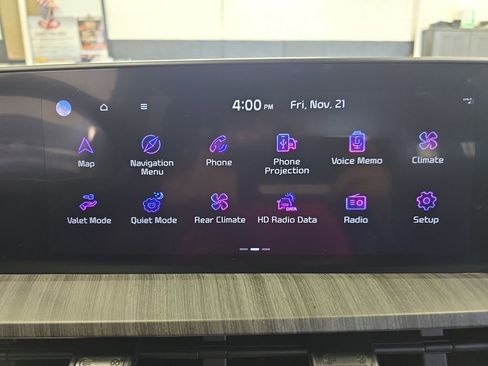 Used 2024 Kia Telluride EX w/ EX Captain's Chair Package image 22