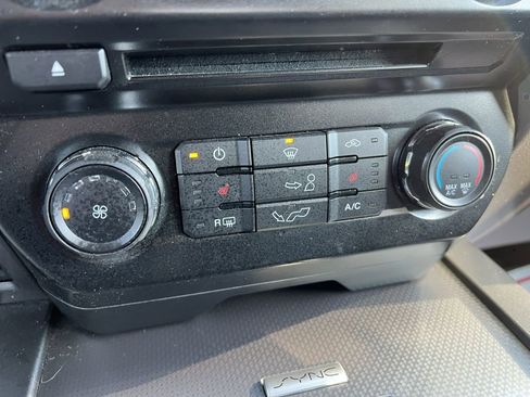 Used 2016 Ford F150 XLT w/ Equipment Group 302A Luxury image 9