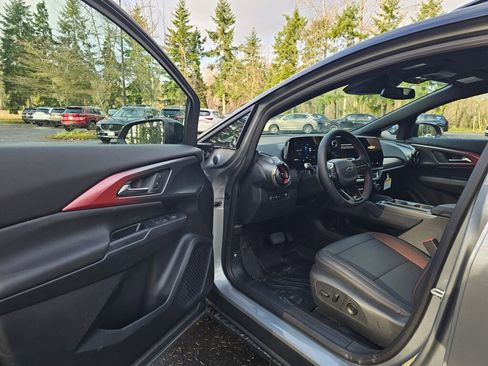 New 2026 Chevrolet Equinox EV RS image 10