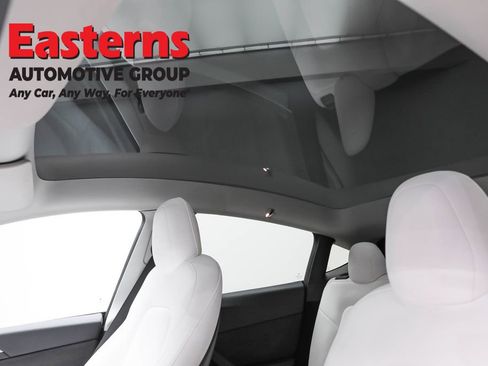 Used 2023 Tesla Model Y Long Range image 31