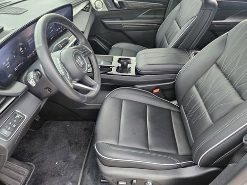 Used 2025 Buick Enclave Avenir AWD/4WD image 12