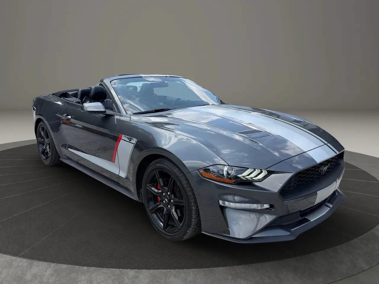 Used 2018 Ford Mustang Premium w/ Black Accent Package RWD image 11