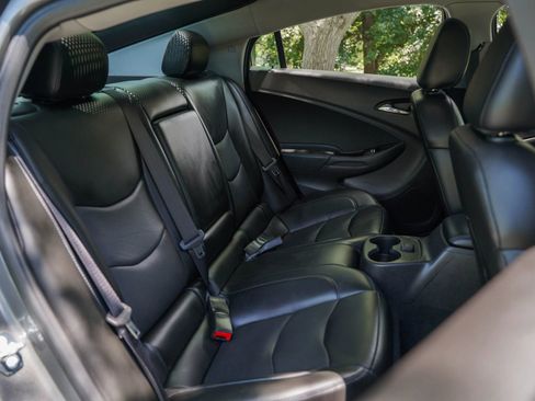 Used 2018 Chevrolet Volt LT w/ LT Driver Confidence Package FWD image 28