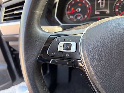 Used 2020 Volkswagen Jetta SE w/ SE Cold Weather Package FWD image 23