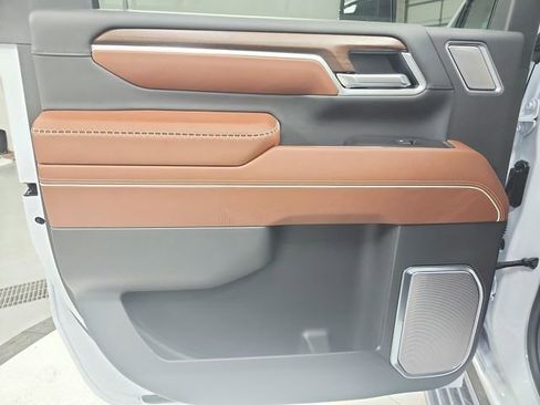 New 2026 GMC Sierra 2500 Denali Ultimate AWD/4WD image 39