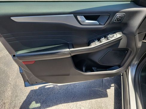 Used 2023 Ford Escape Platinum FWD image 26
