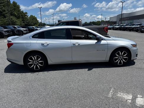Used 2020 Chevrolet Malibu RS FWD image 8