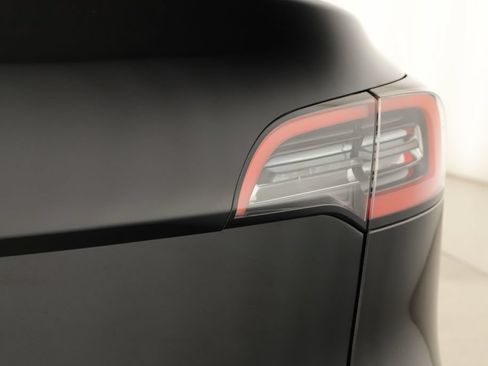 Used 2023 Tesla Model Y Performance AWD/4WD image 33