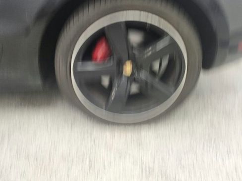 Used 2015 Porsche Macan Turbo image 17