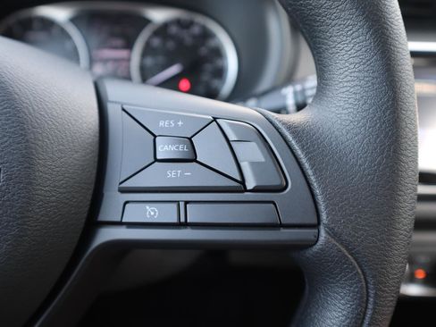 Used 2025 Nissan Kicks Play S image 20