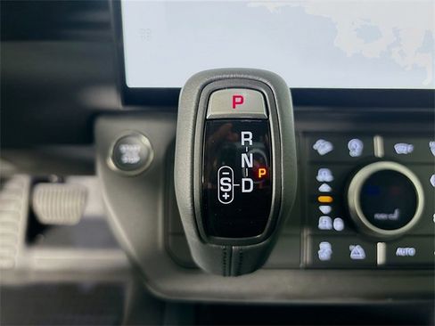 New 2026 Land Rover Defender 110 S image 18