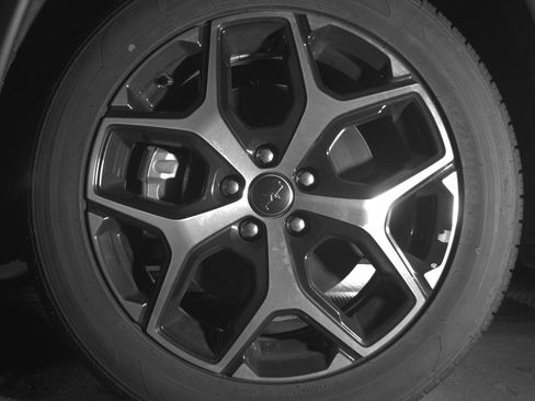 Used 2025 Jeep Compass Limited image 12