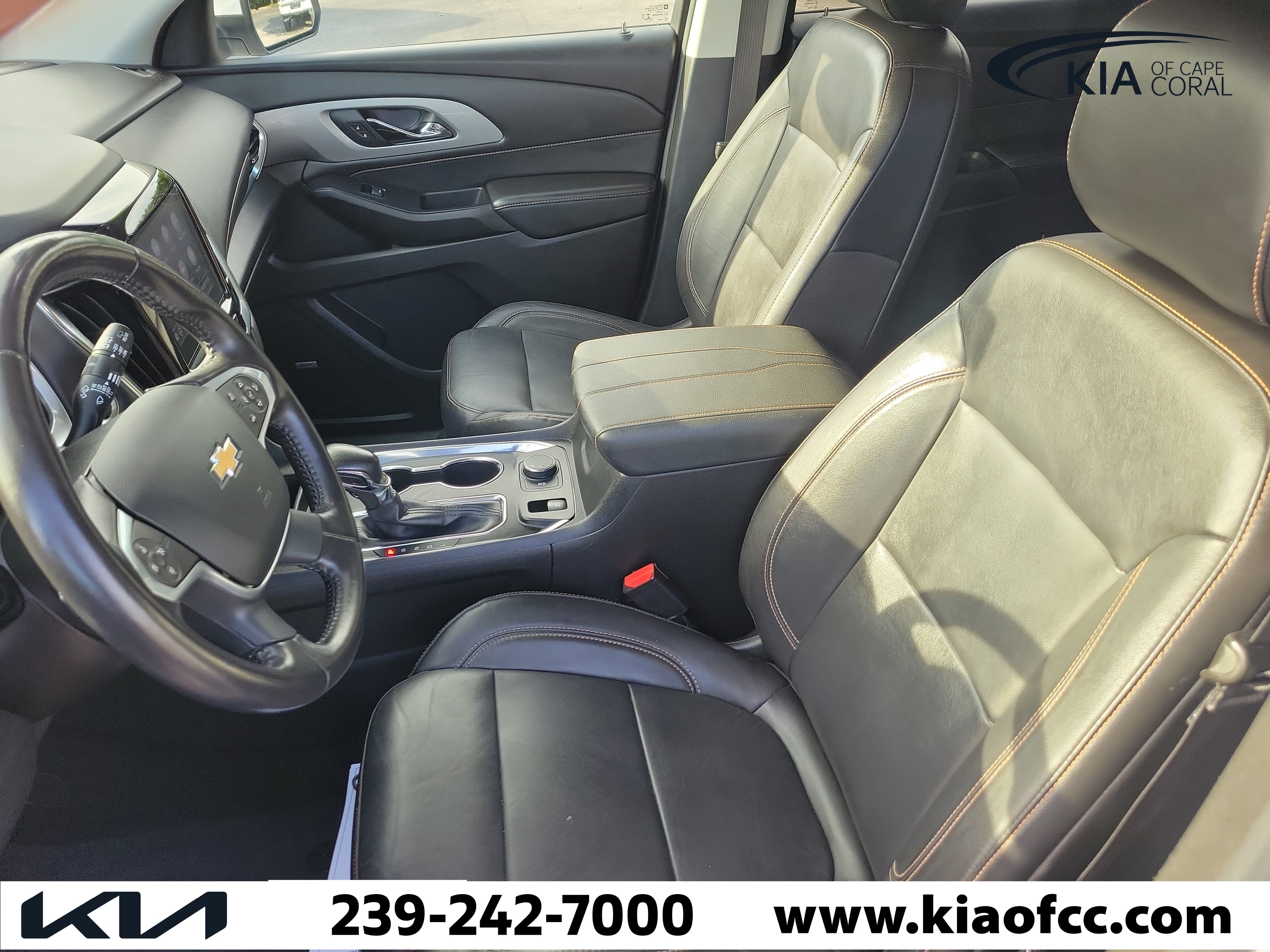 Used 2021 Chevrolet Traverse LT w/ LT Premium Package FWD image 22