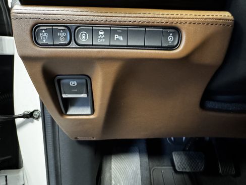 Certified 2024 Acura MDX SH-AWD w/ Advance Package image 22