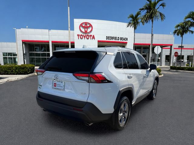 Used 2025 Toyota RAV4 XLE FWD image 7