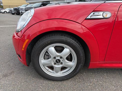 Used 2011 MINI Cooper Hardtop image 11