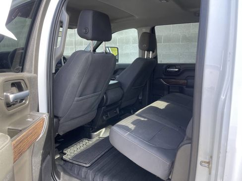 Used 2021 GMC Sierra 3500 SLE w/ Remote Start Package AWD/4WD image 17
