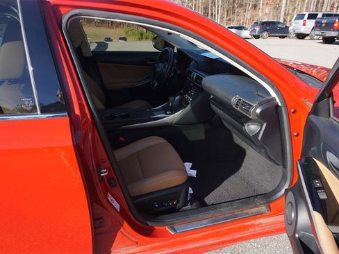 Used 2018 Lexus IS 300 300 image 17