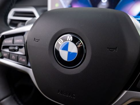 New 2026 BMW 330i xDrive Sedan w/ Convenience Package image 21