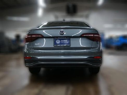 Certified 2023 Volkswagen Jetta SE image 6